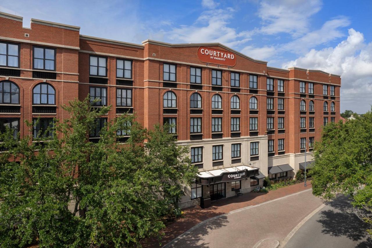 Courtyard By Marriott Savannah Downtown - Historic District Exterior photo