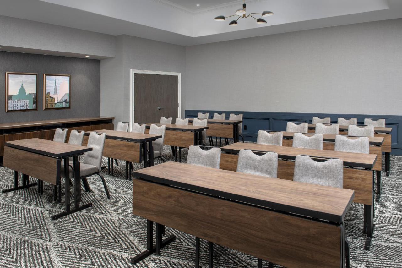 Courtyard By Marriott Savannah Downtown - Historic District Exterior photo
